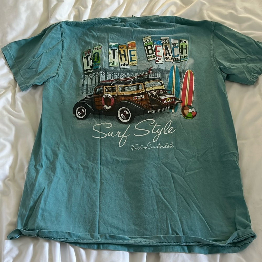 graphic tee